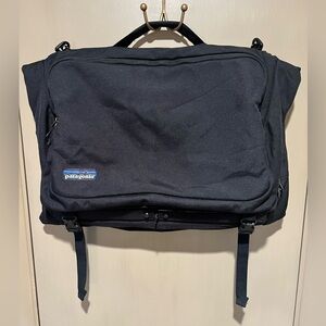 Patagonia MLC Burrito Garment Bag- Excellent Condition